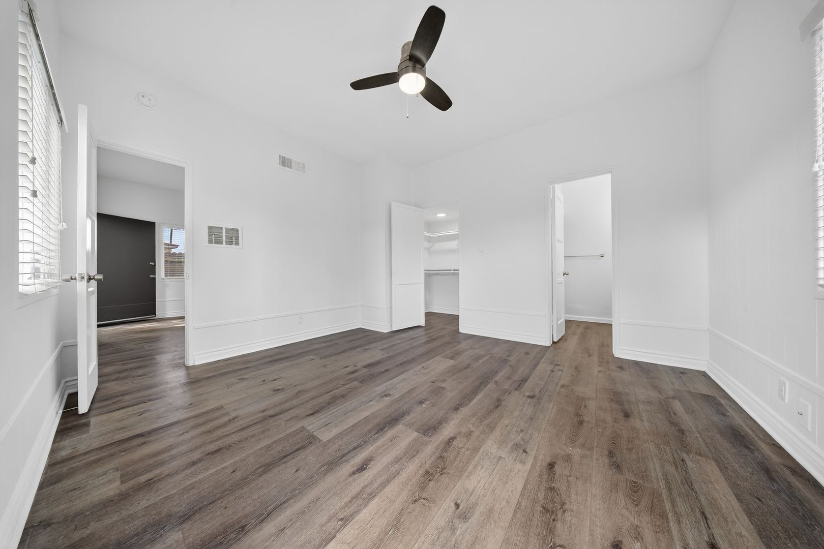 1600 W. 5th St. – photo 5