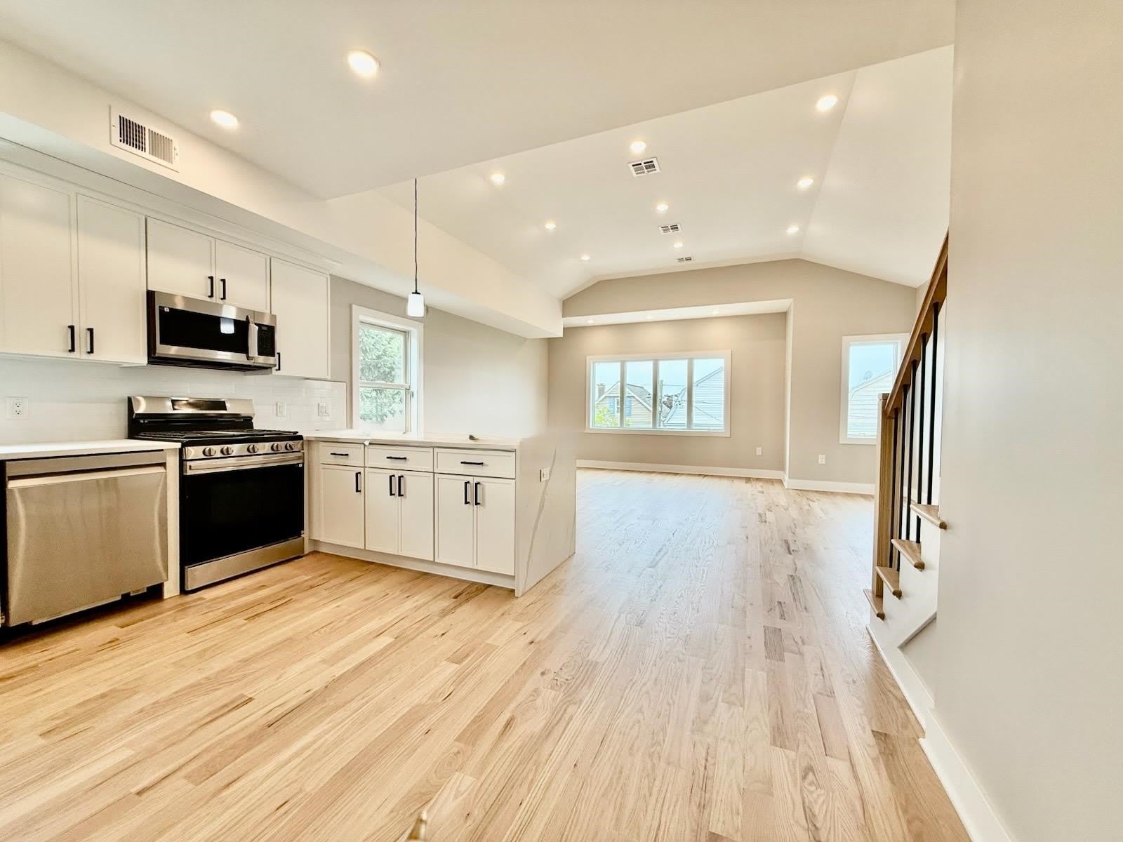 12 TERHUNE AVE – photo 4