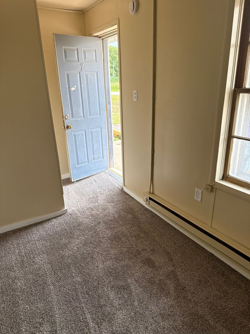3961 Logan Ave Apt 7 – photo 3