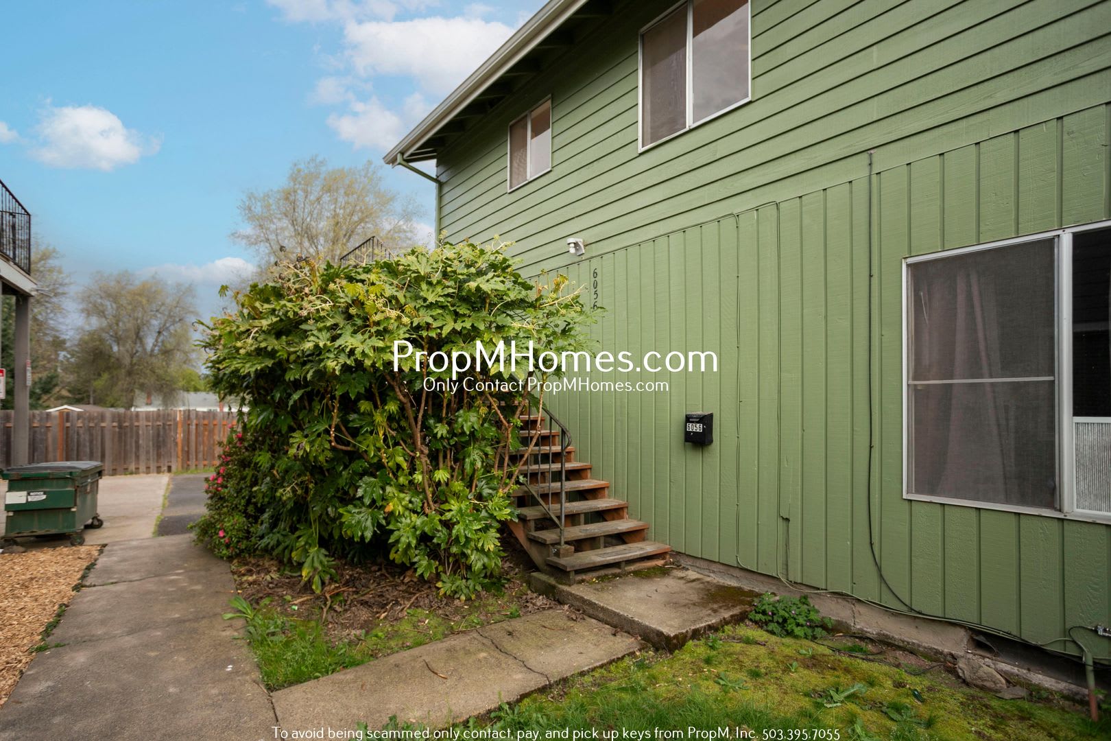 Updated Second-Story Two Bedroom Home In Beaverton! – photo 3
