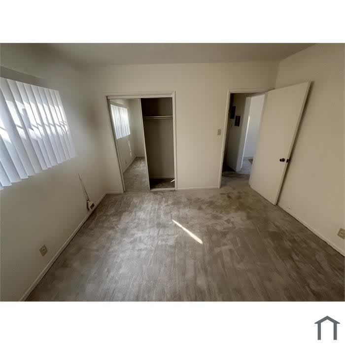 1435 West 105th Street – photo 5