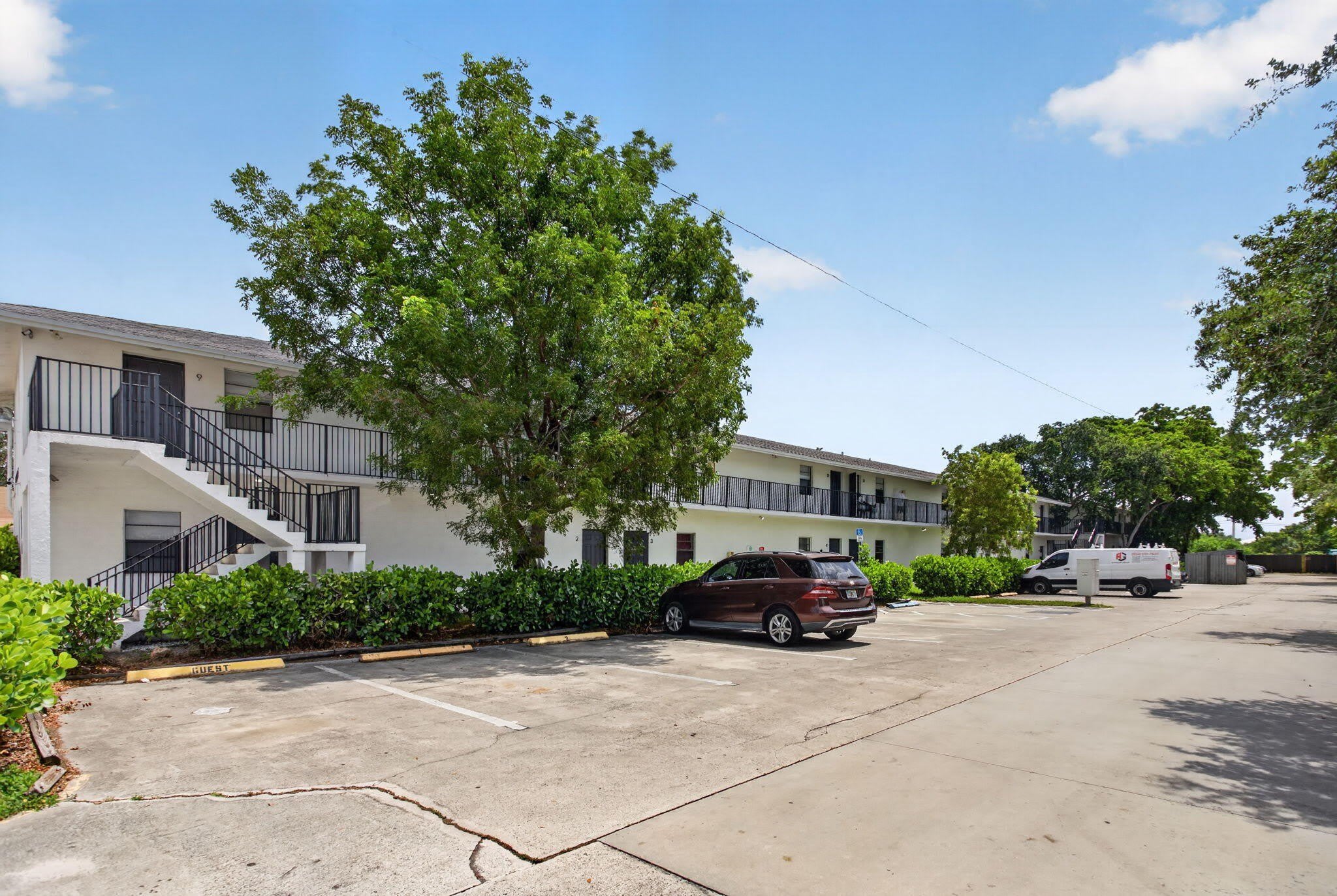 1300 NW 2nd Avenue – photo 2