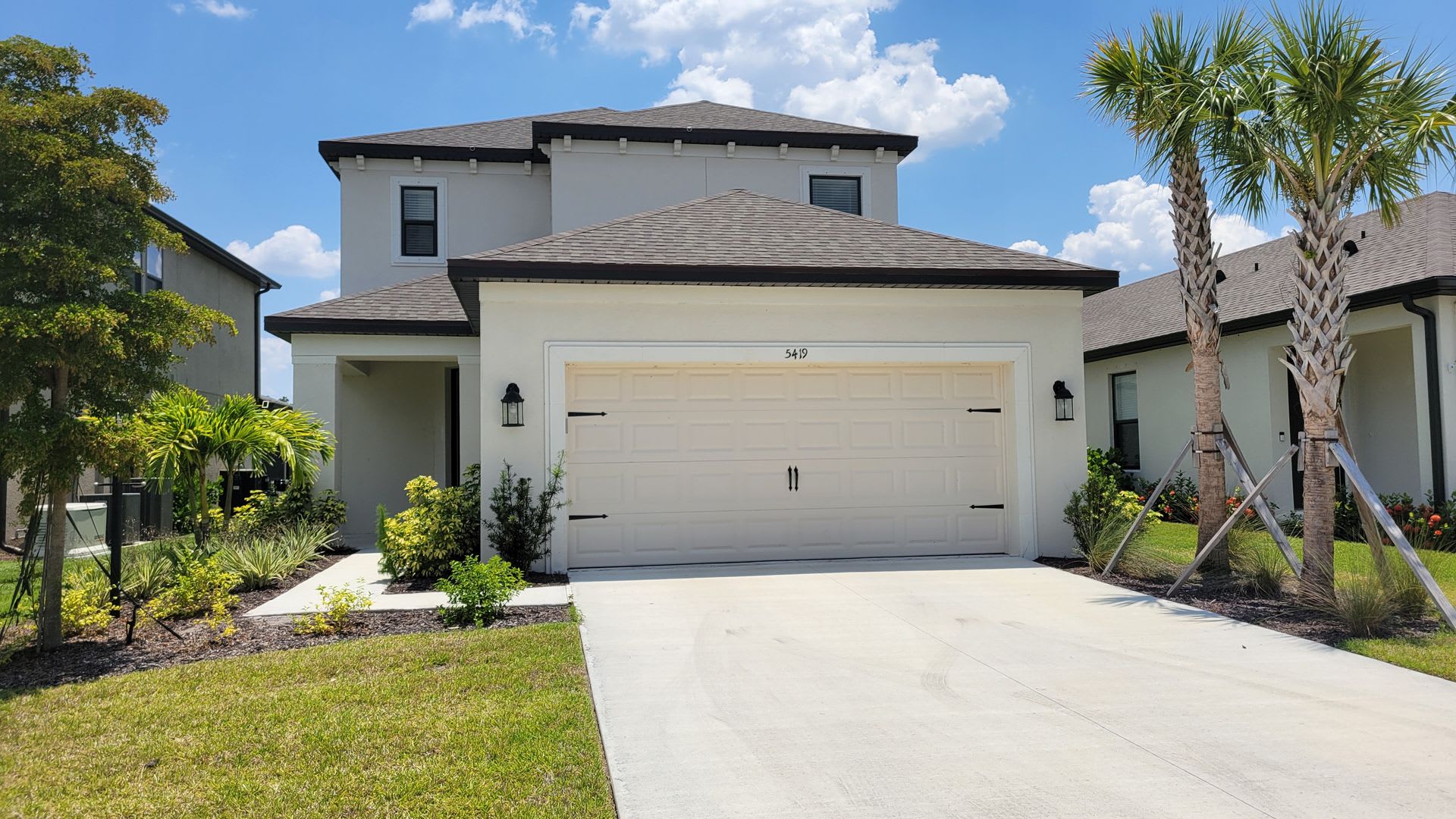 Seasonal/short term ONLY Almost brand new 3/4 SFH at Grandview community in Bradenton – photo 1