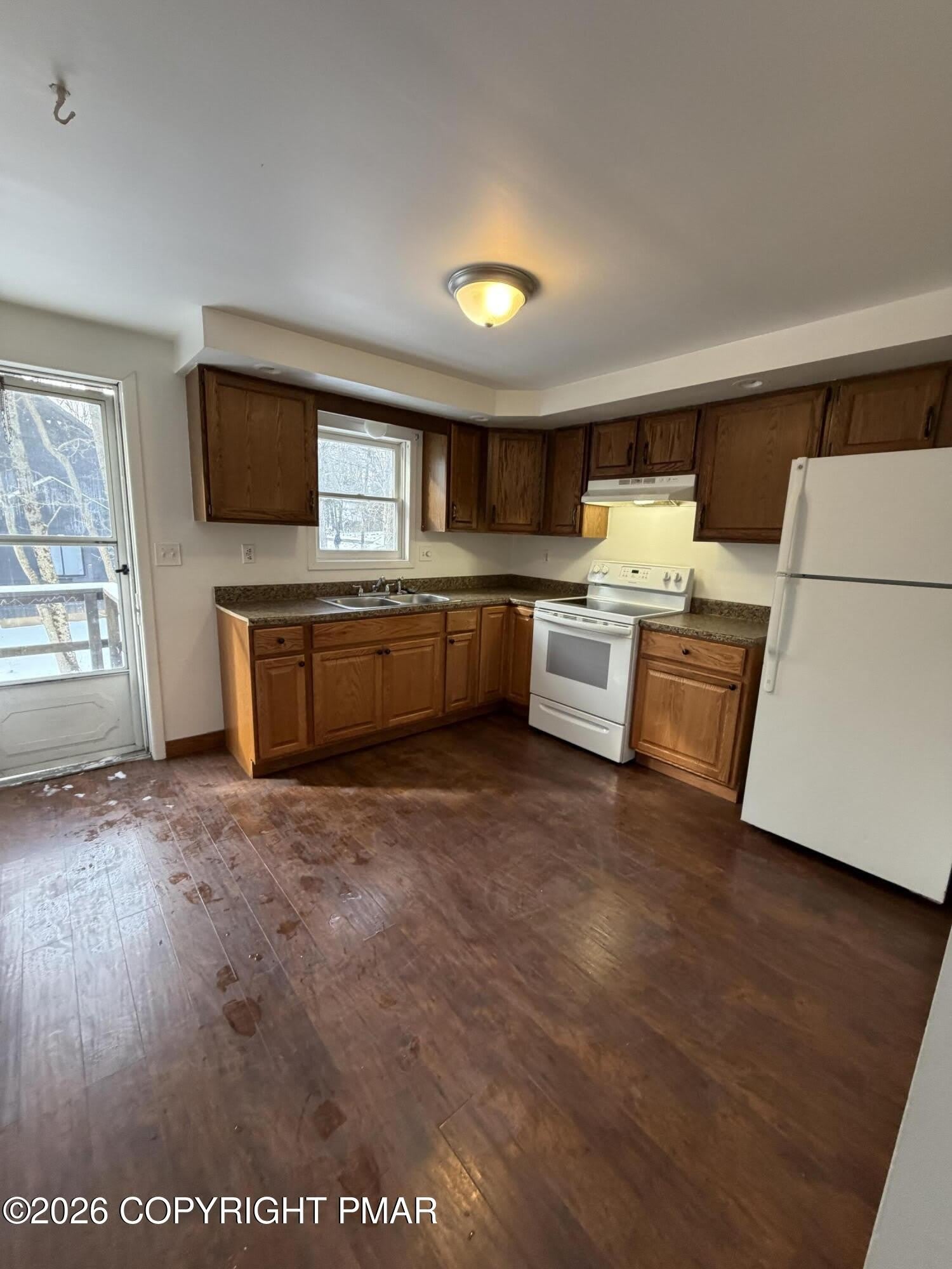28 Mountain Drive – photo 4