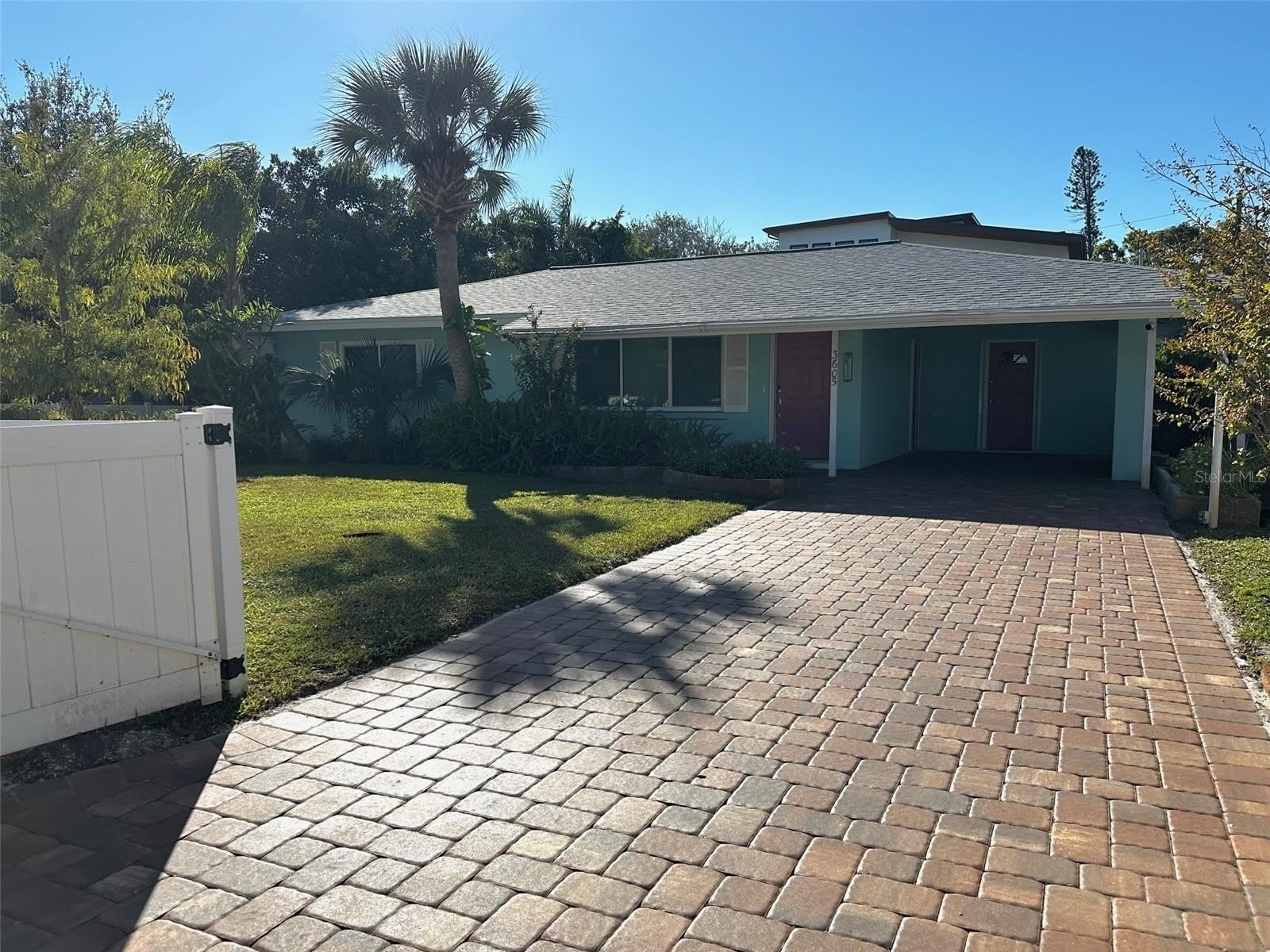 3605 Iroquois Avenue – photo 1