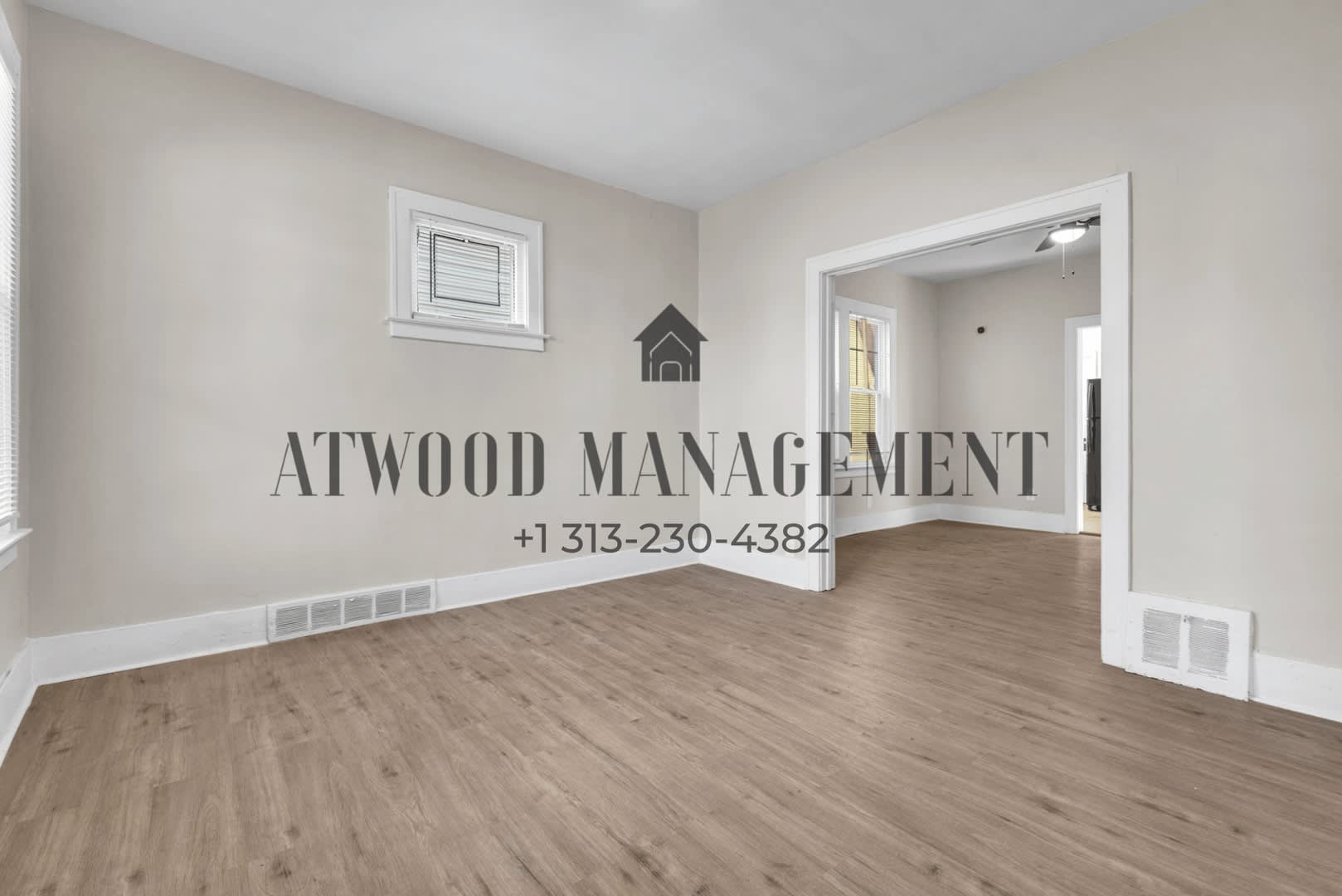 This beautifully updated 3-bedroom, 1-bath single-family home is ready for move-in! – photo 4
