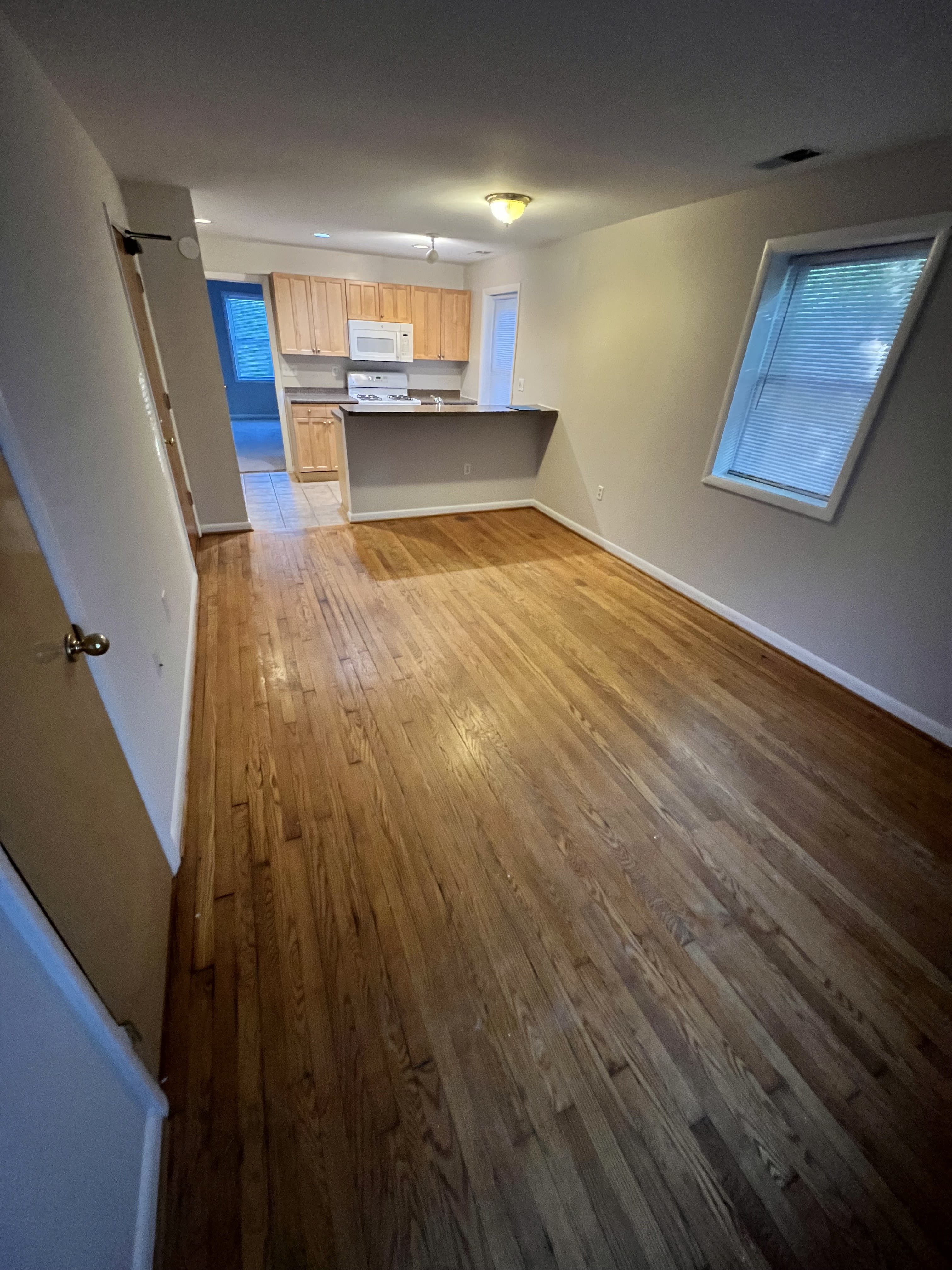 805 Houston Ave – photo 5