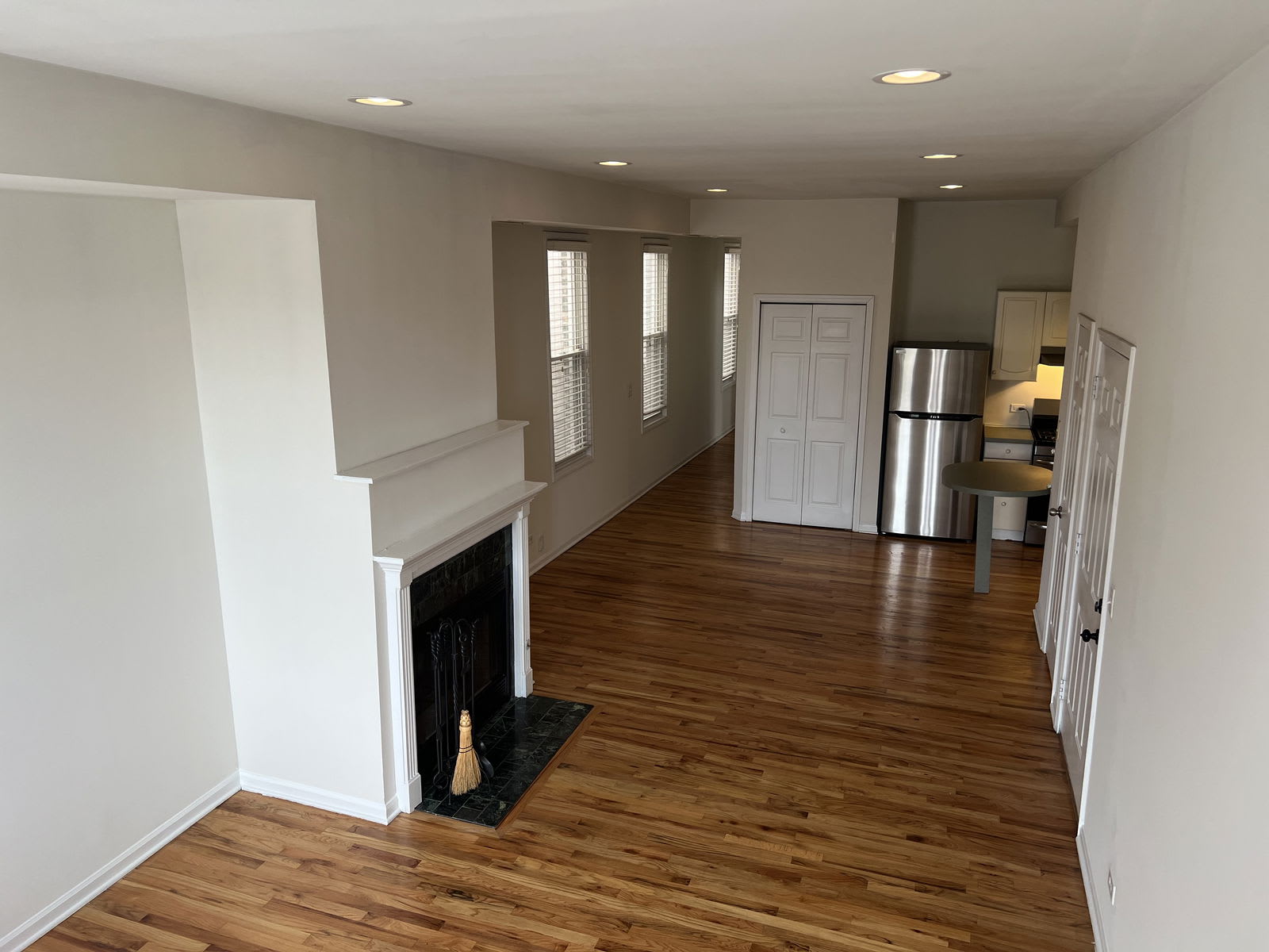 900 North Ashland Avenue – photo 5