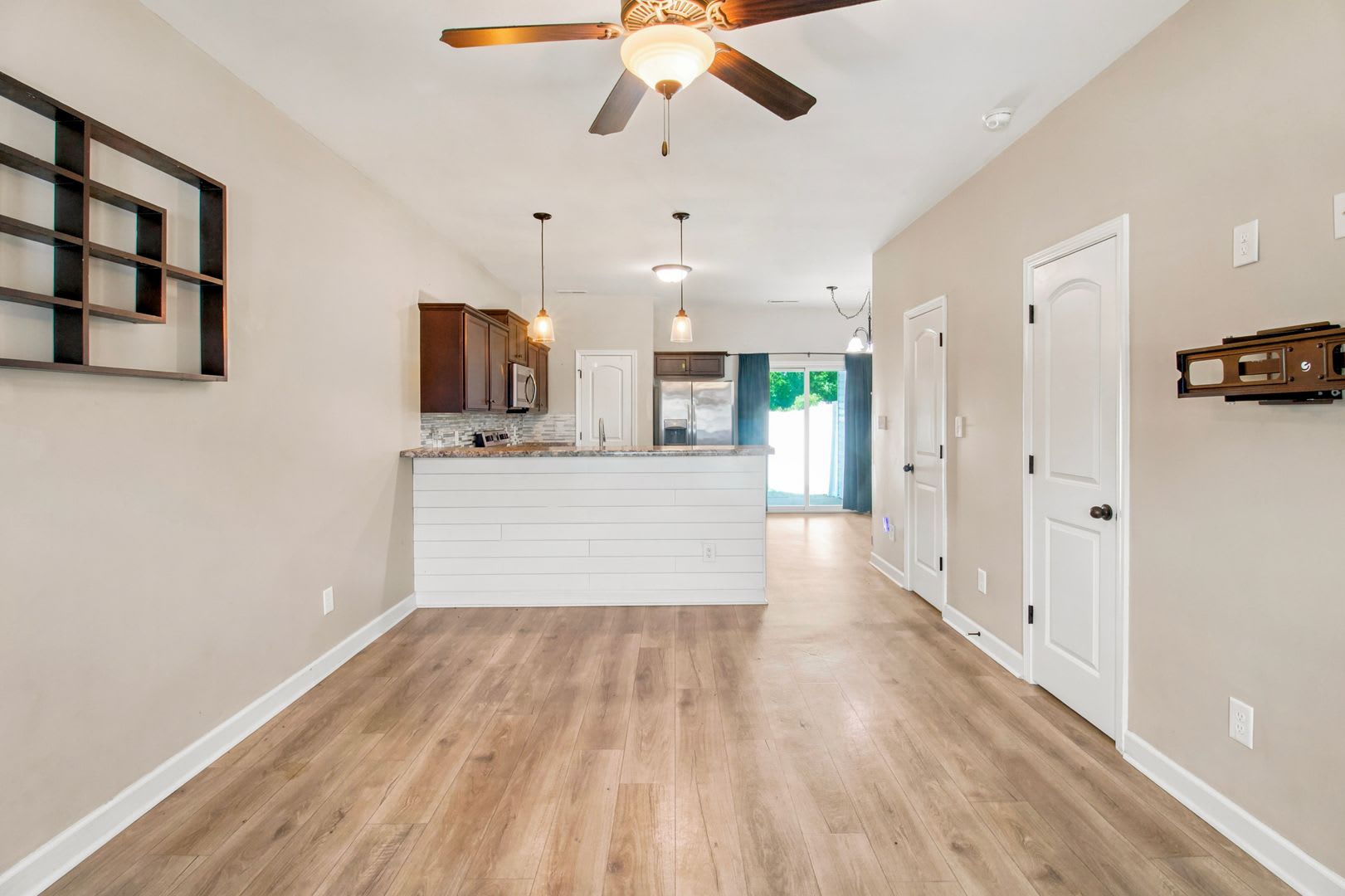 Pet Friendly Townhome In Sneads Ferry! – photo 3