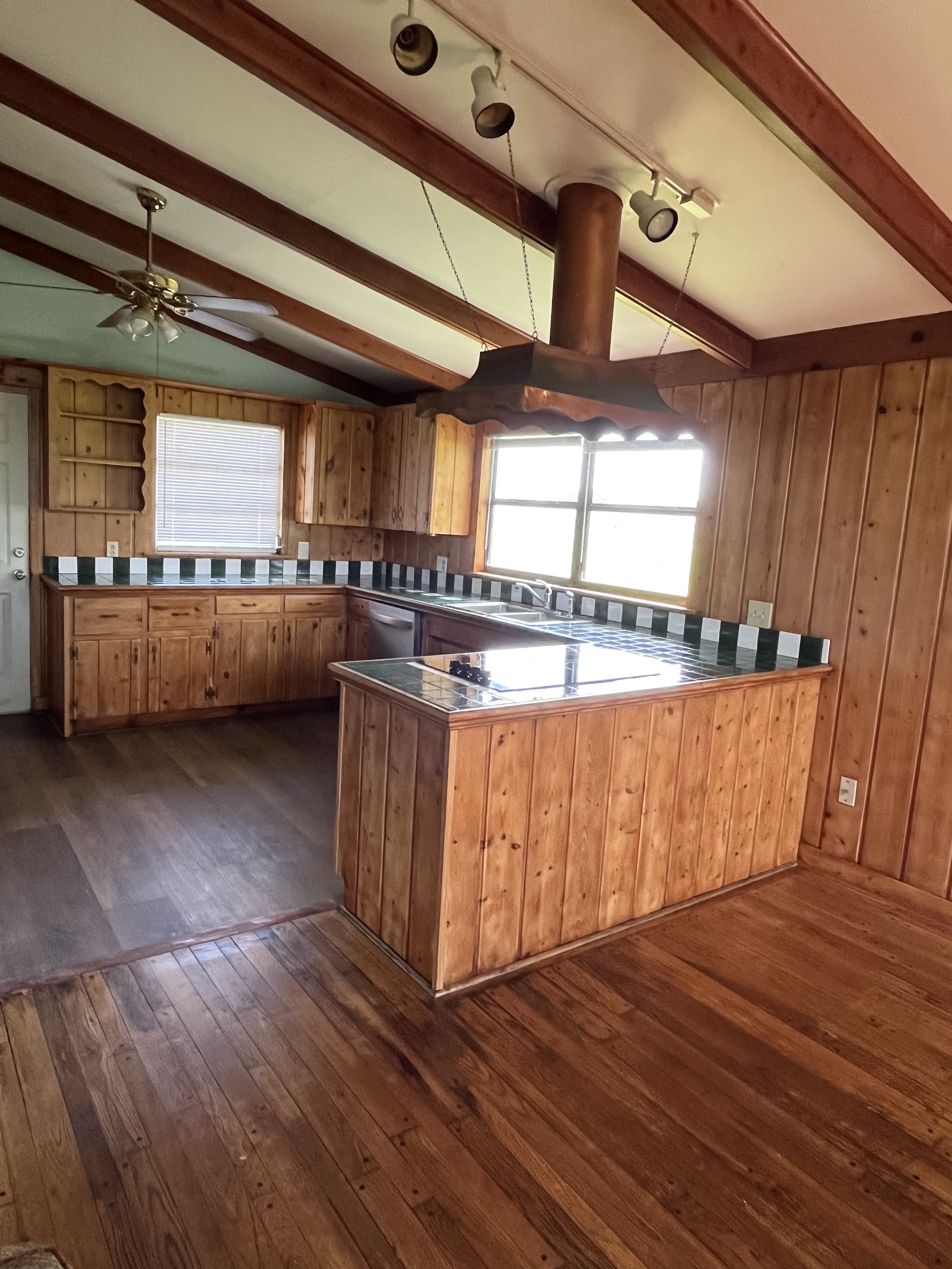 9118 Kathleen Road – photo 5
