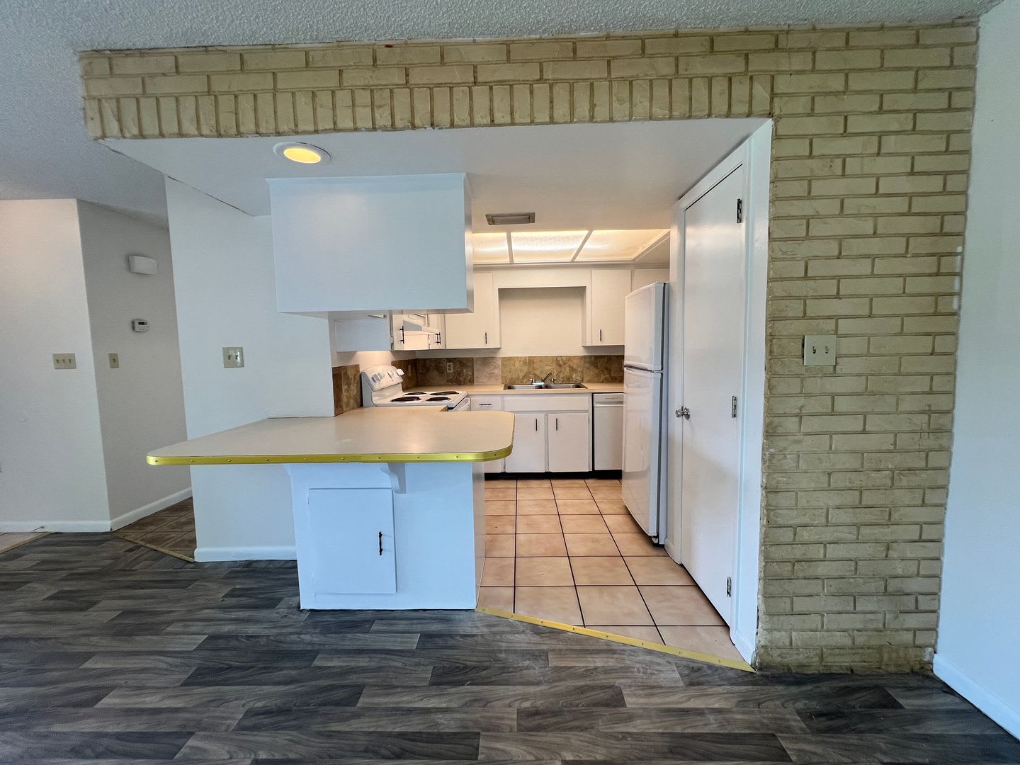 4608-4610 Sandy Lane – photo 3