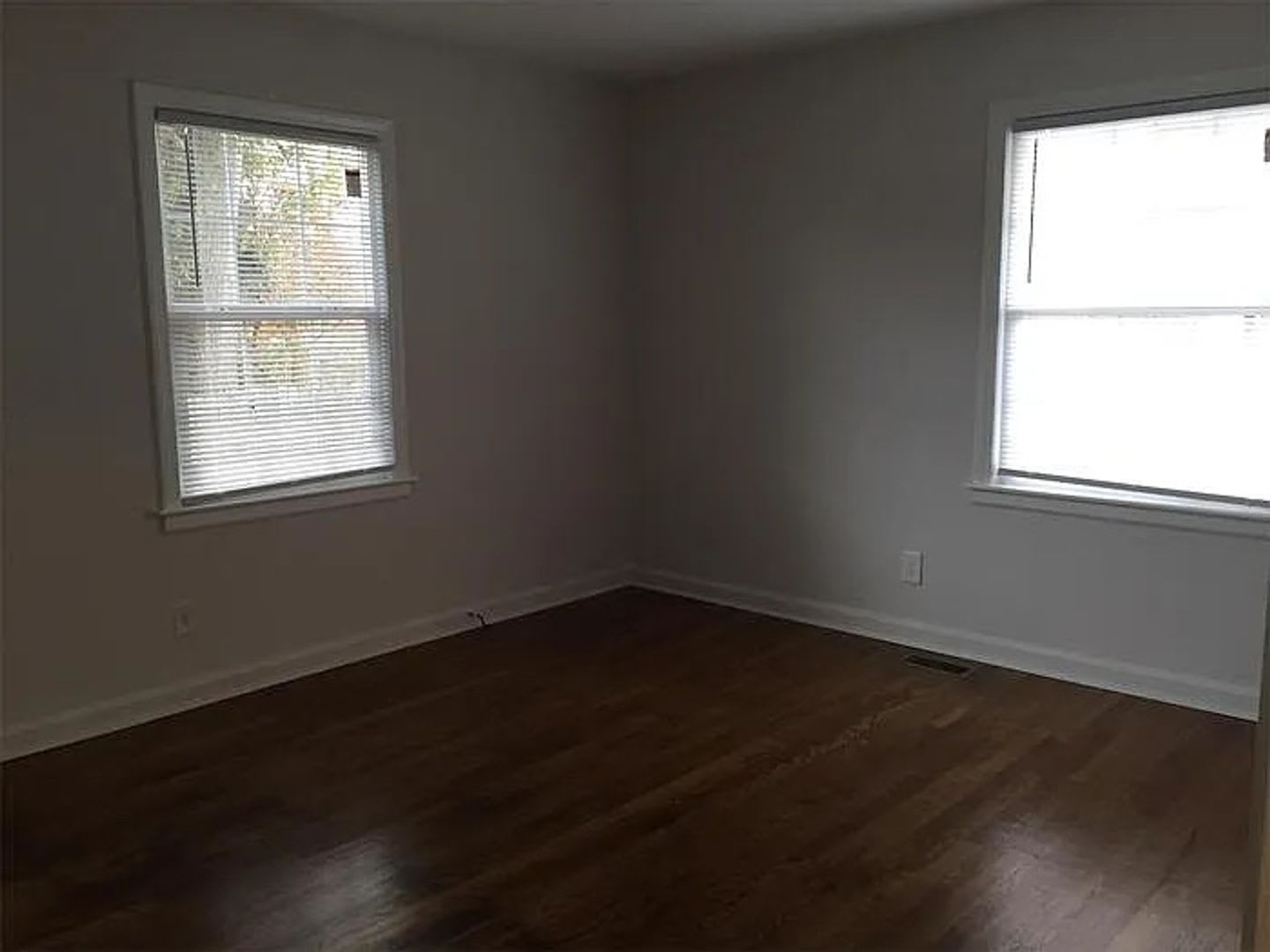 Room In 3 Bedroom Home At Downing Rd – photo 5