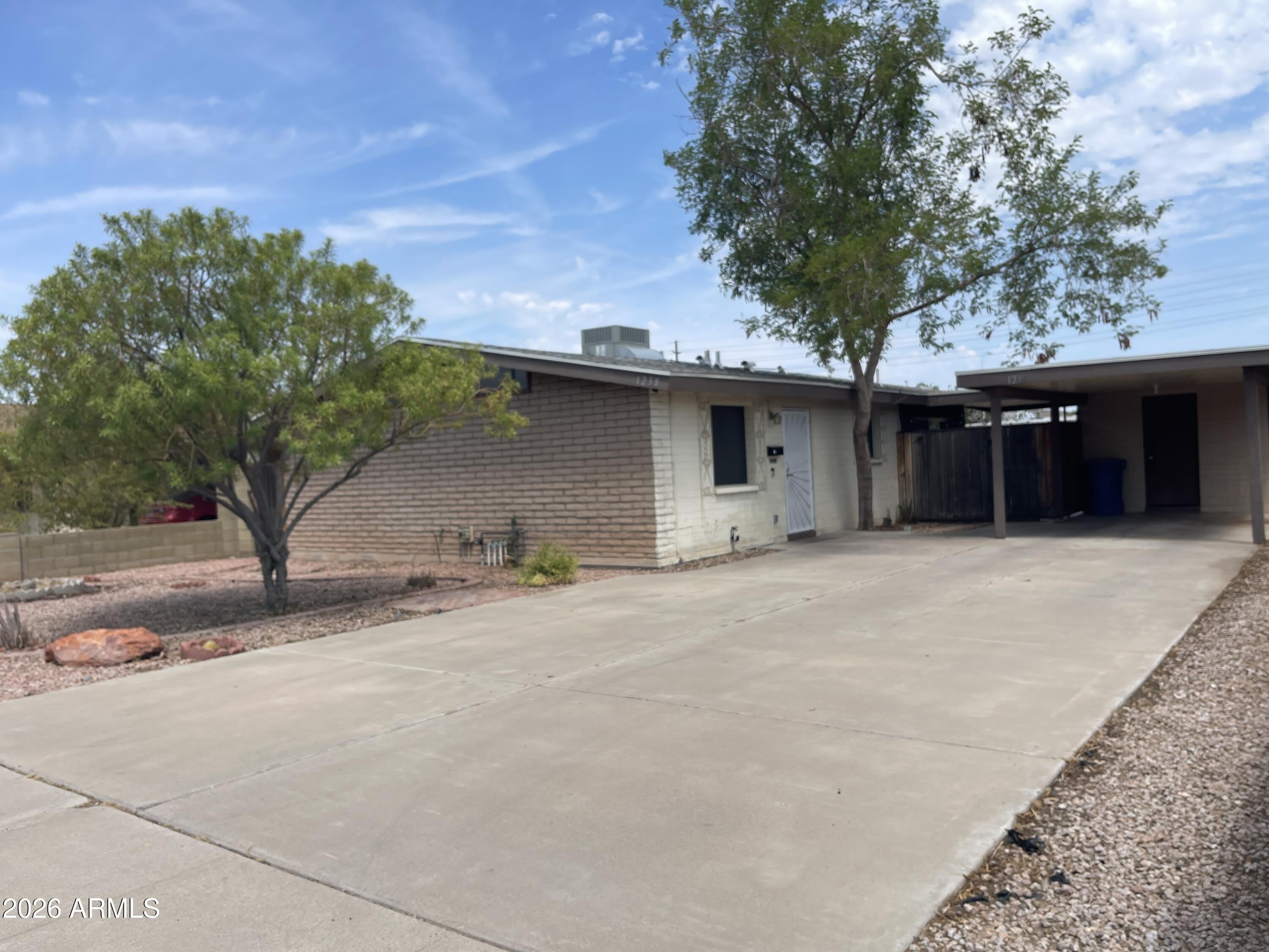 1238 W Malibu Drive – photo 4