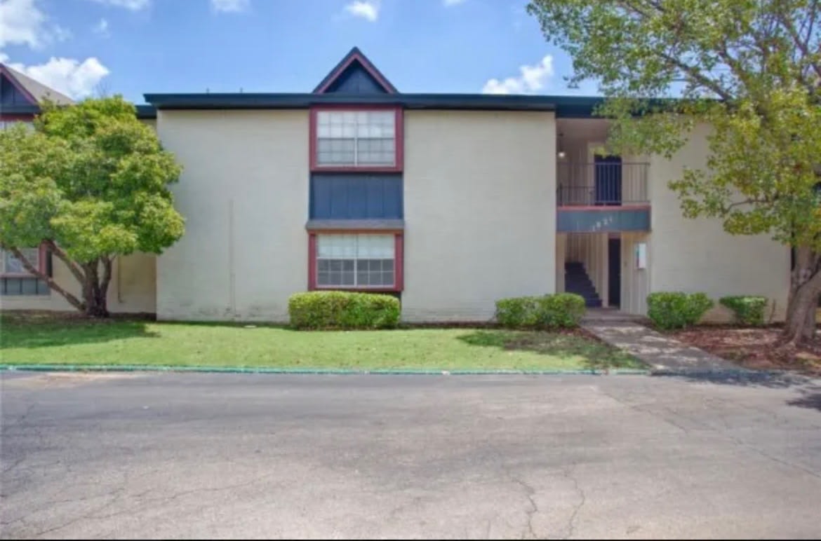 1815 East Lindsey Street – photo 1