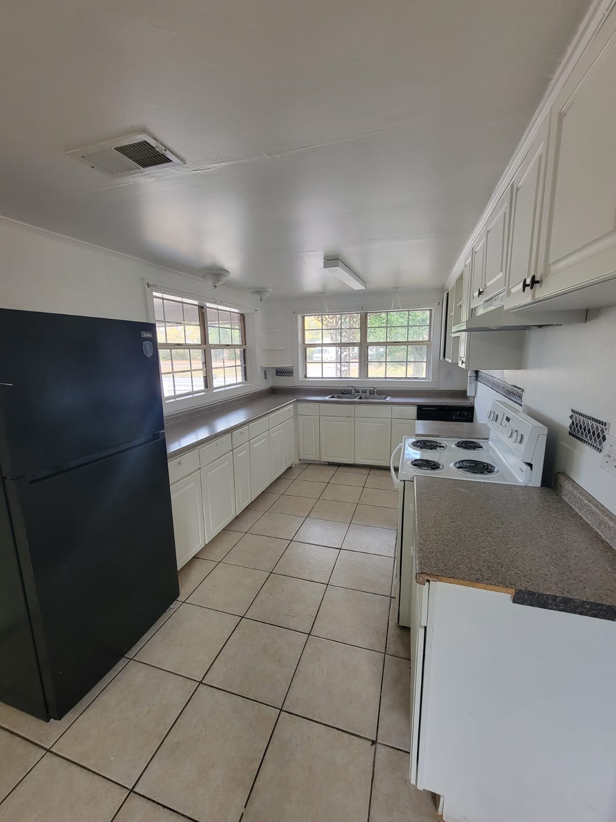 2311 Chicot Road – photo 2