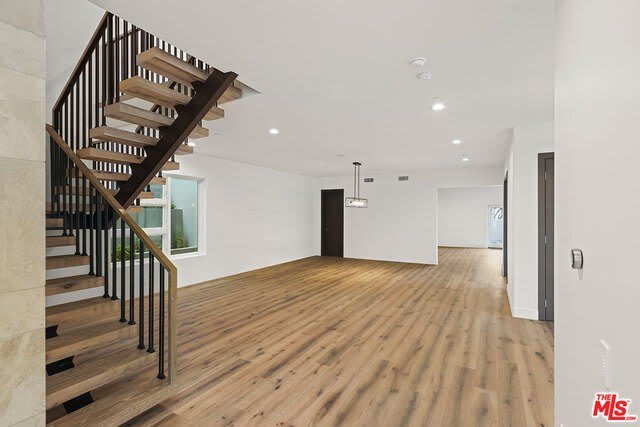 3373 Coldwater Canyon Ave – photo 5