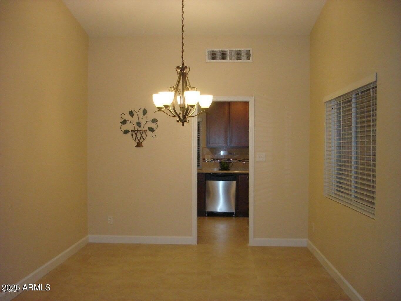 2706 E SYLVIA Street – photo 5