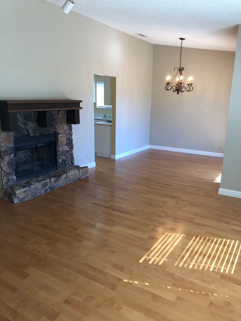 1409 Elm Street – photo 2