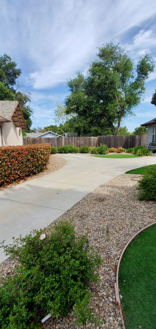 Oak Haven Village 3 Bedroom 2.5 Bath Single Family Home Available 9/11/2026 **DO NOT DISTURB TENANT** – photo 4