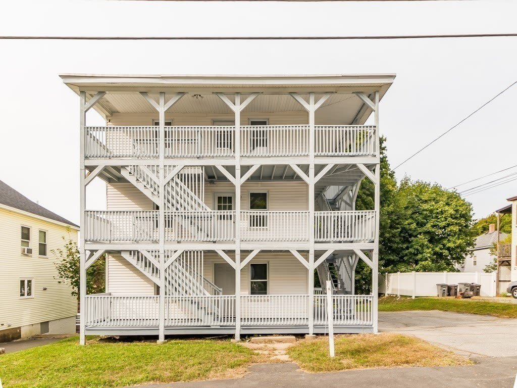 133 Baker St – photo 1