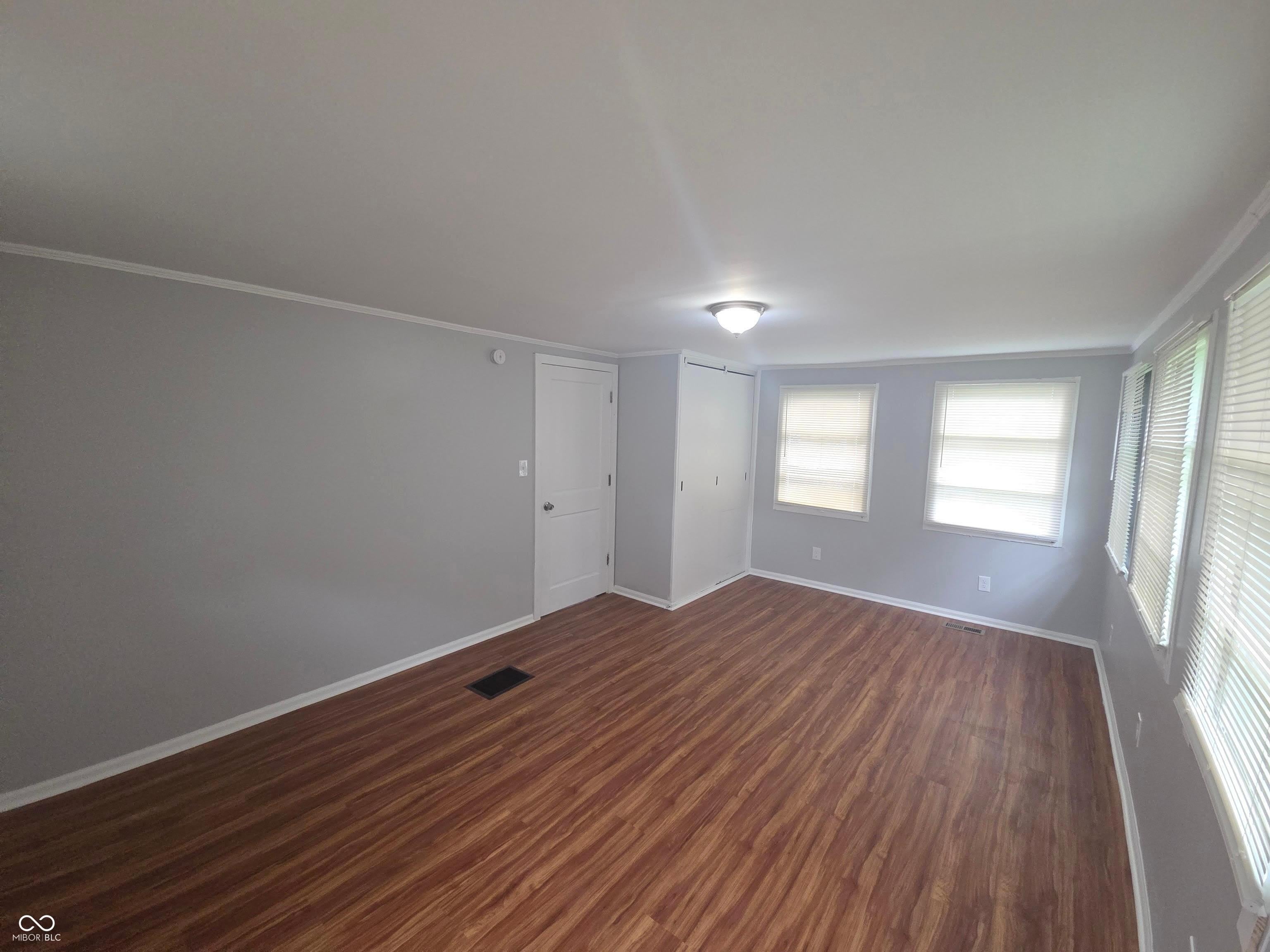 4969 Crittenden Avenue – photo 4