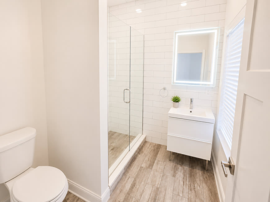2991 N Lawndale – photo 2