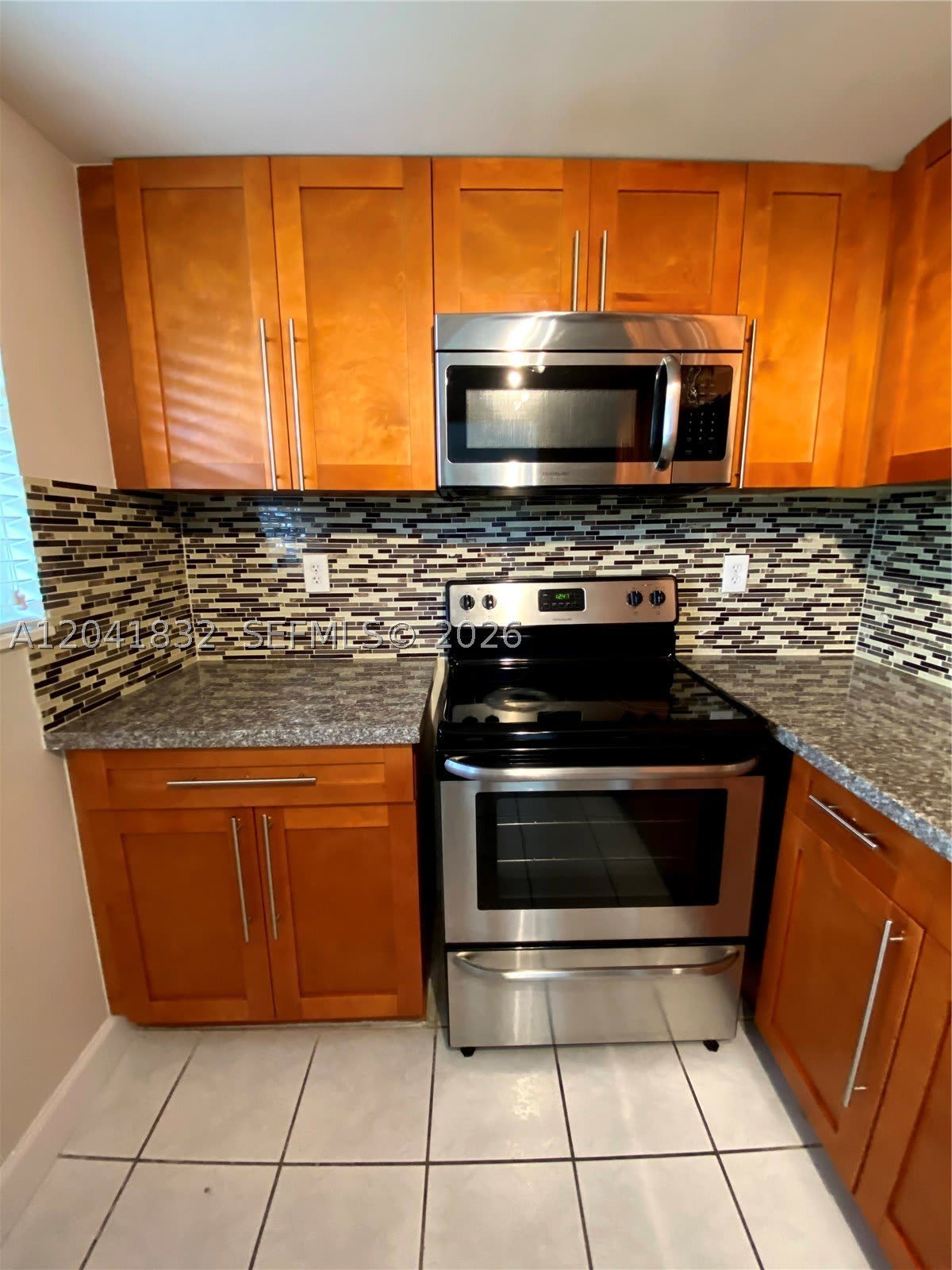 9280 FONTAINEBLEAU BL – photo 1
