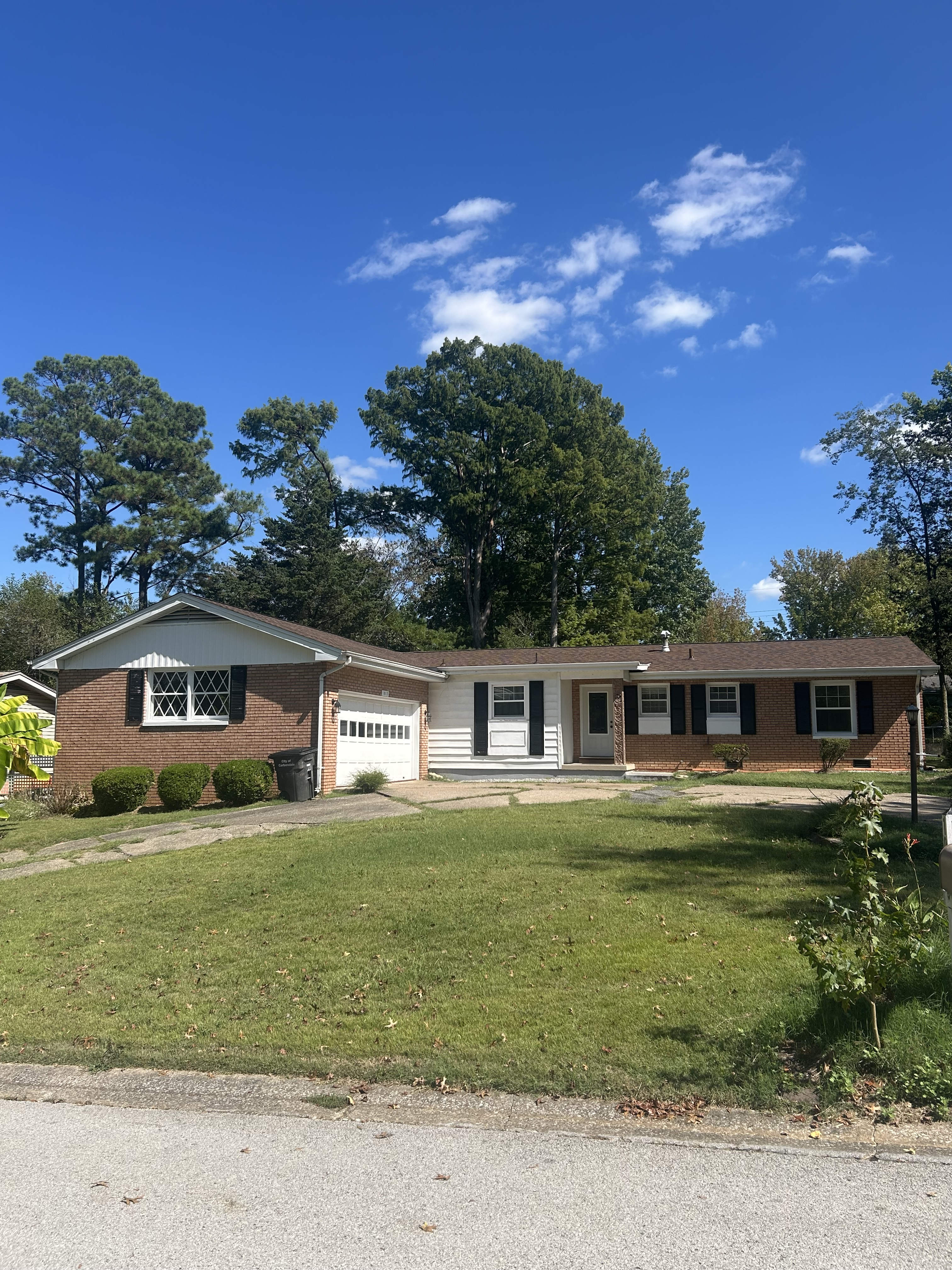 1013 S Briarwood Dr – photo 1