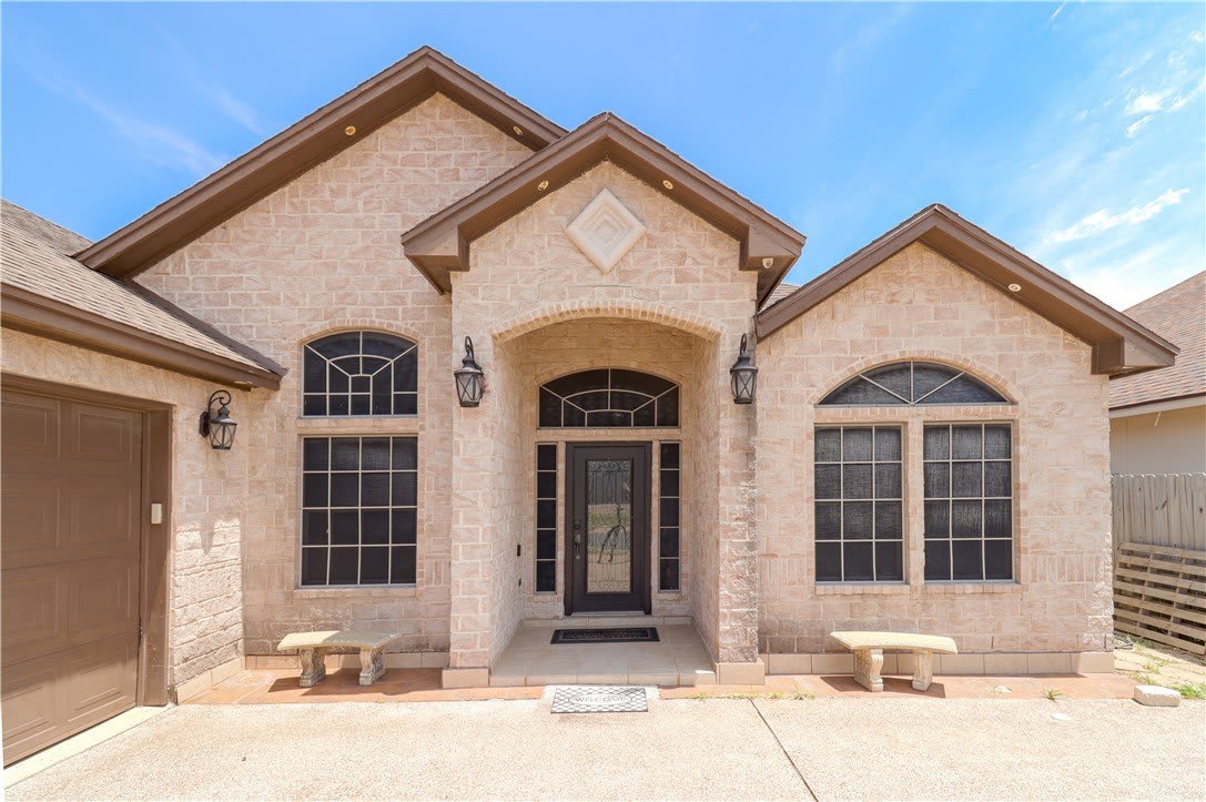 6842 Old Square Drive – photo 2
