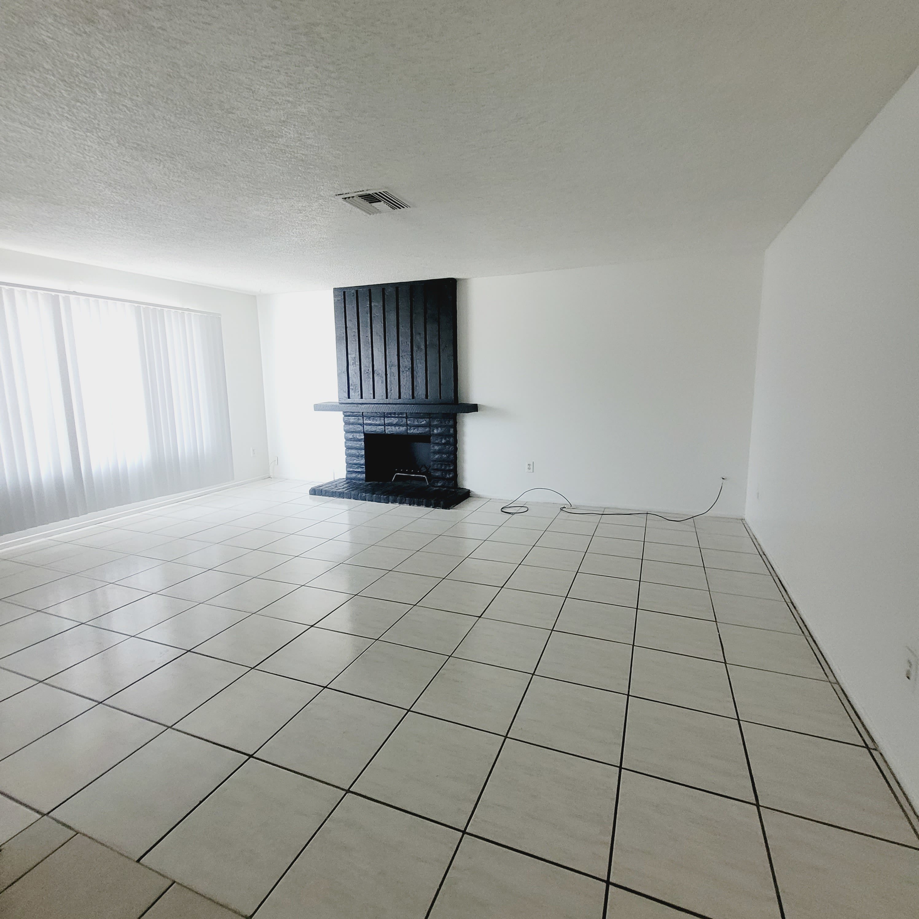 4424 North 53rd Lane – photo 3