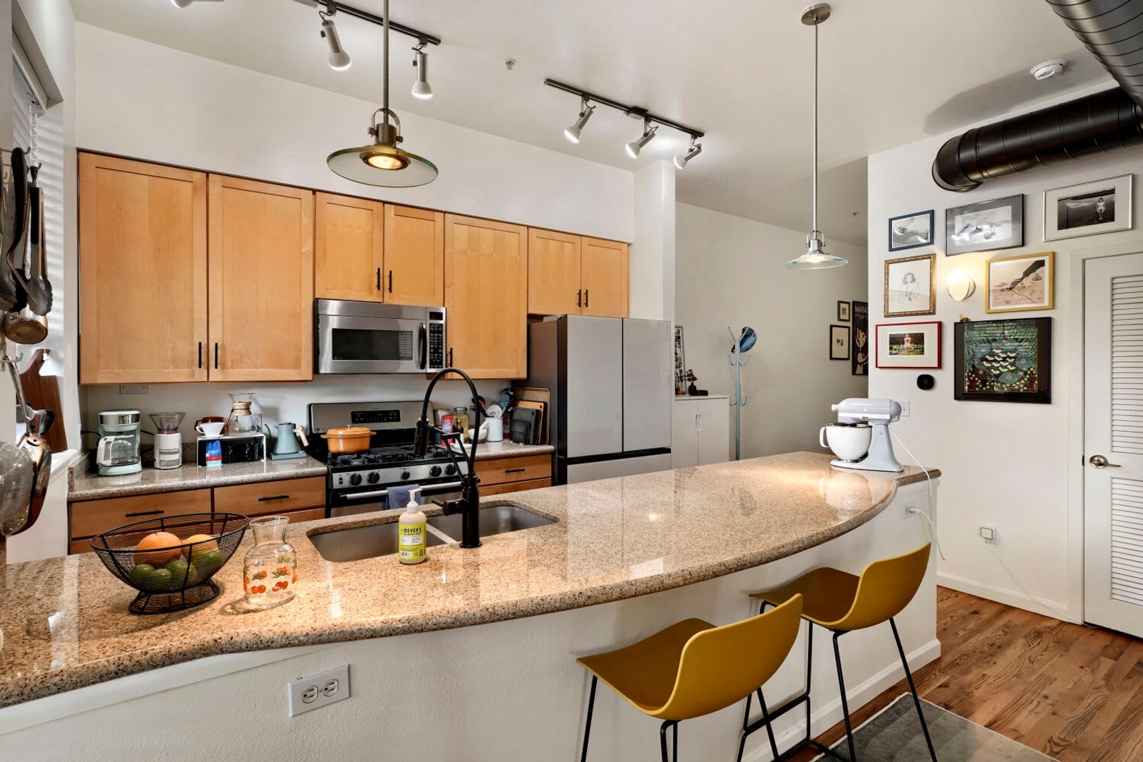 Stylish Denver Home – photo 2