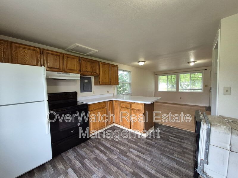 1604 Elmendorf Drive – photo 3