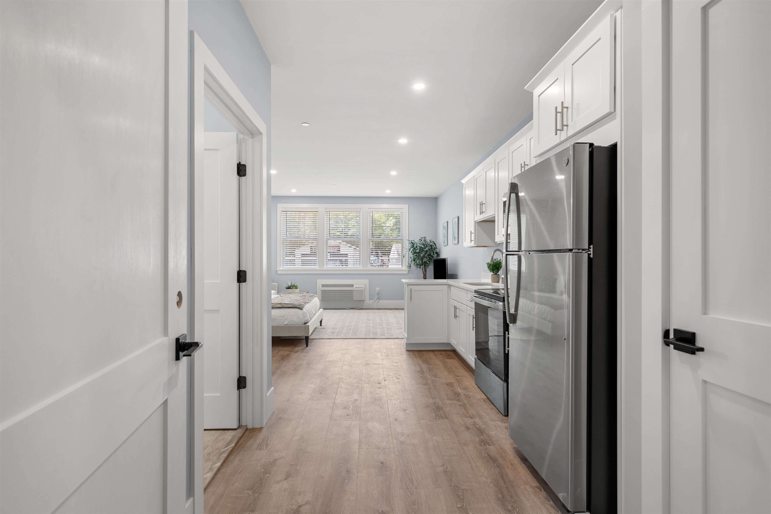 238 Lafayette Road – photo 2