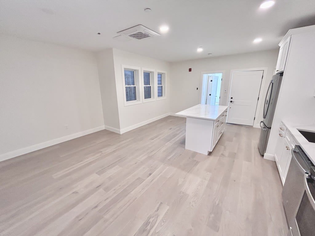 120 Emerson St – photo 5