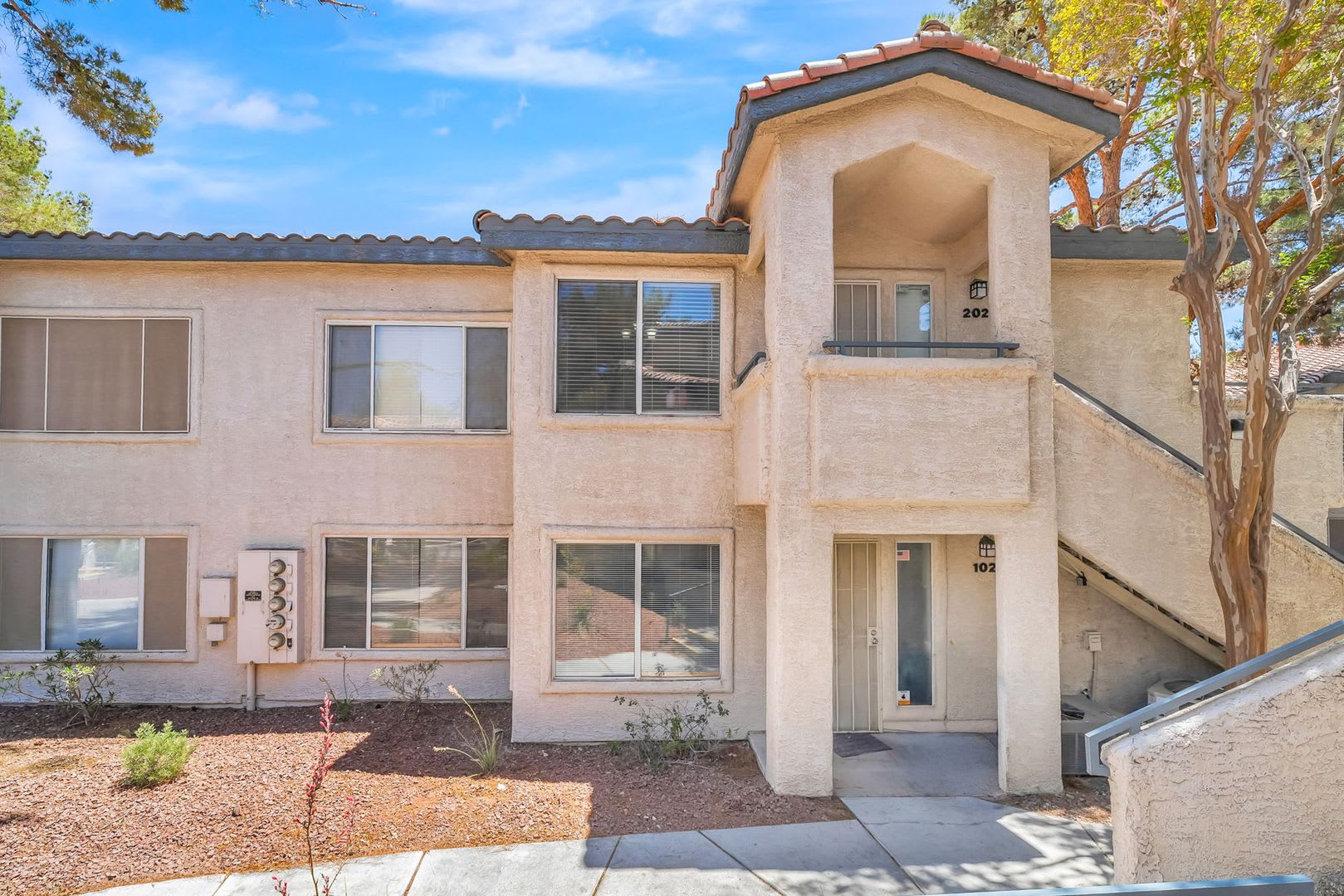 Charming First-Floor Condo in a Gated Community with Resort-Style Amenities! – photo 1