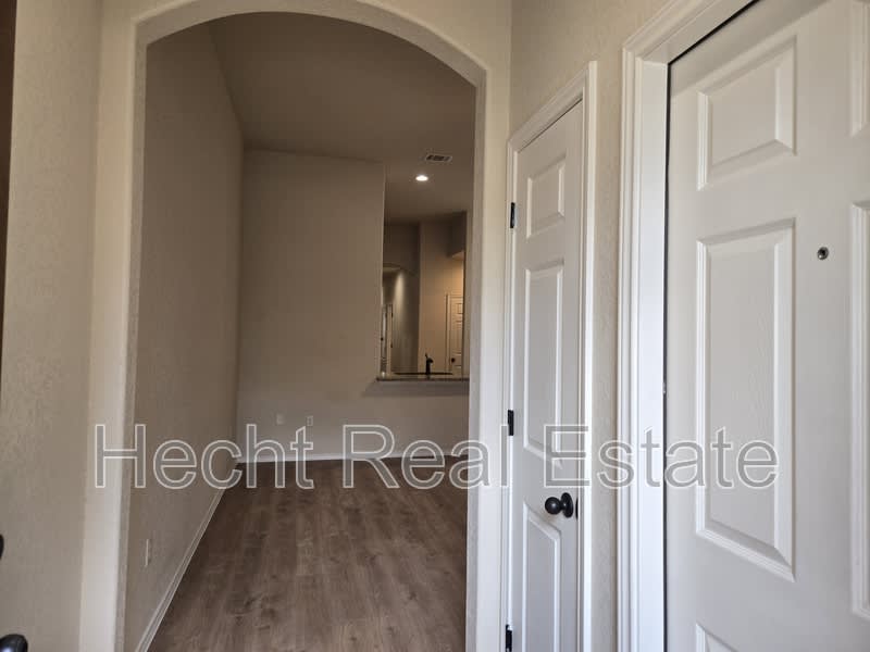 217 Kaspar Way 1 – photo 5