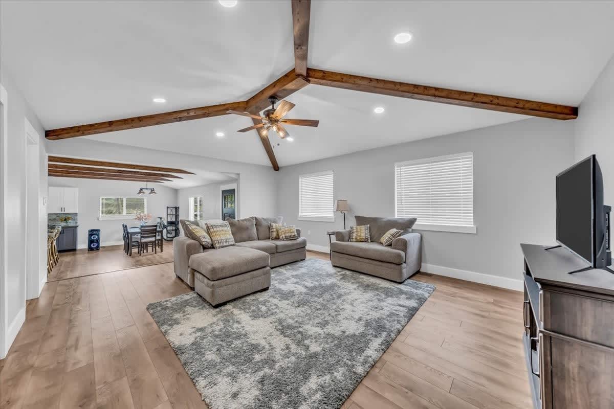 1000 Pruitt Lane – photo 4