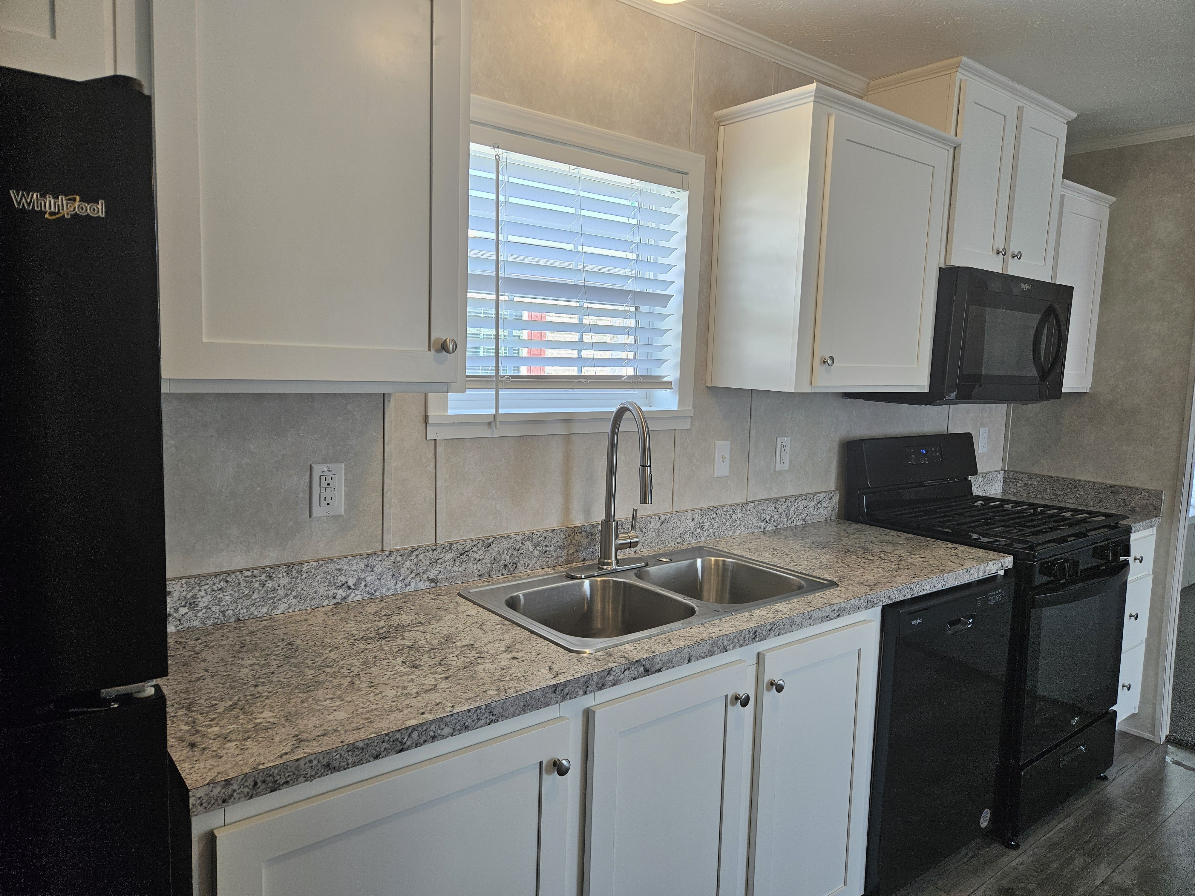 4 Grant Street – photo 1