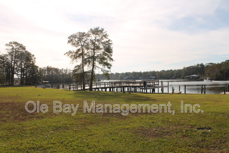 233 Riverbend Drive – photo 2