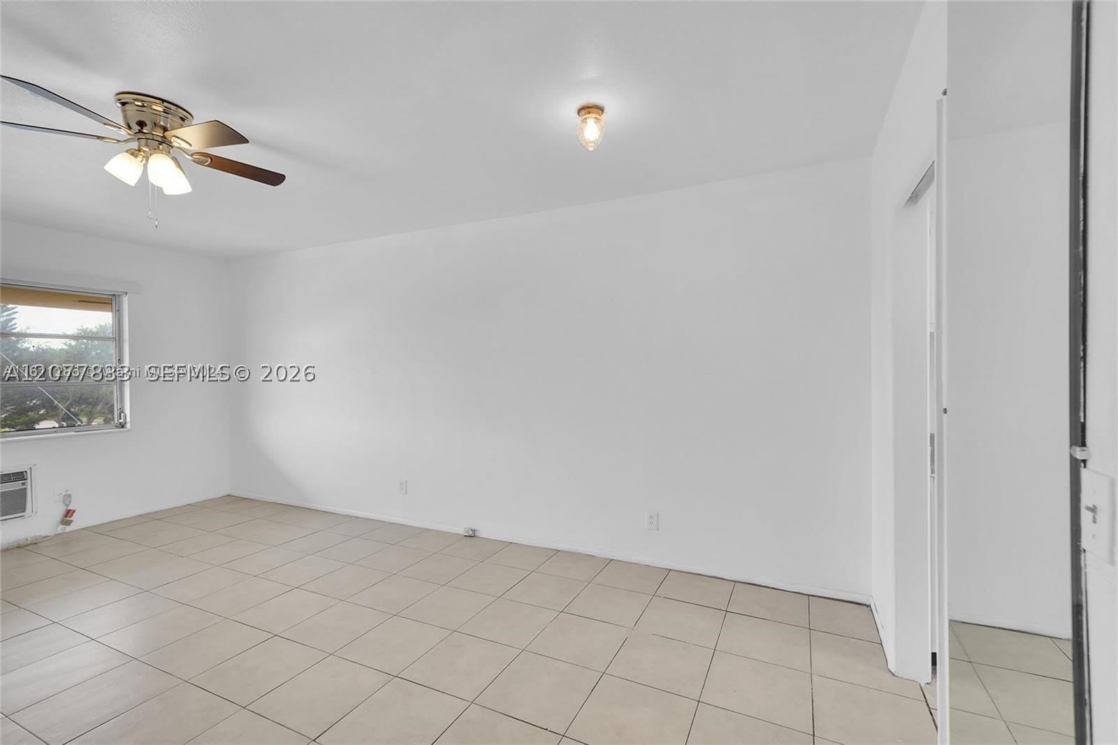1050 E Sample Rd – photo 5