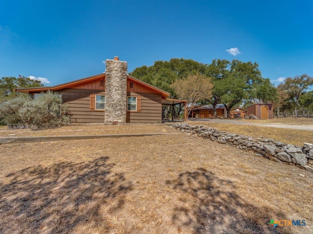 1660 Mciver Road – photo 4