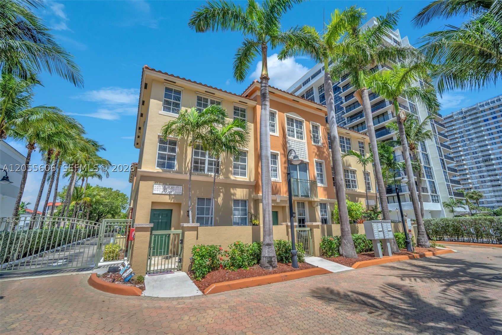 2065 S Ocean Dr – photo 4
