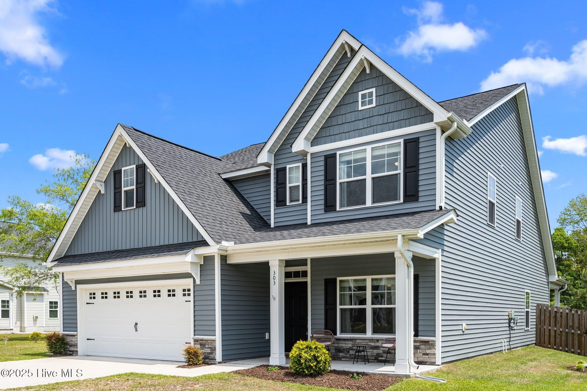 303 Red Cedar Drive – photo 2