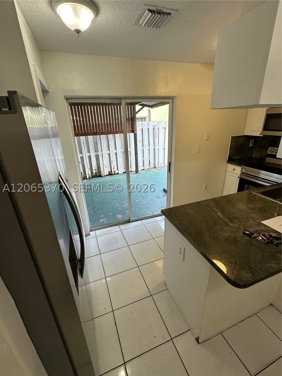 920 NW 78th Ave – photo 5
