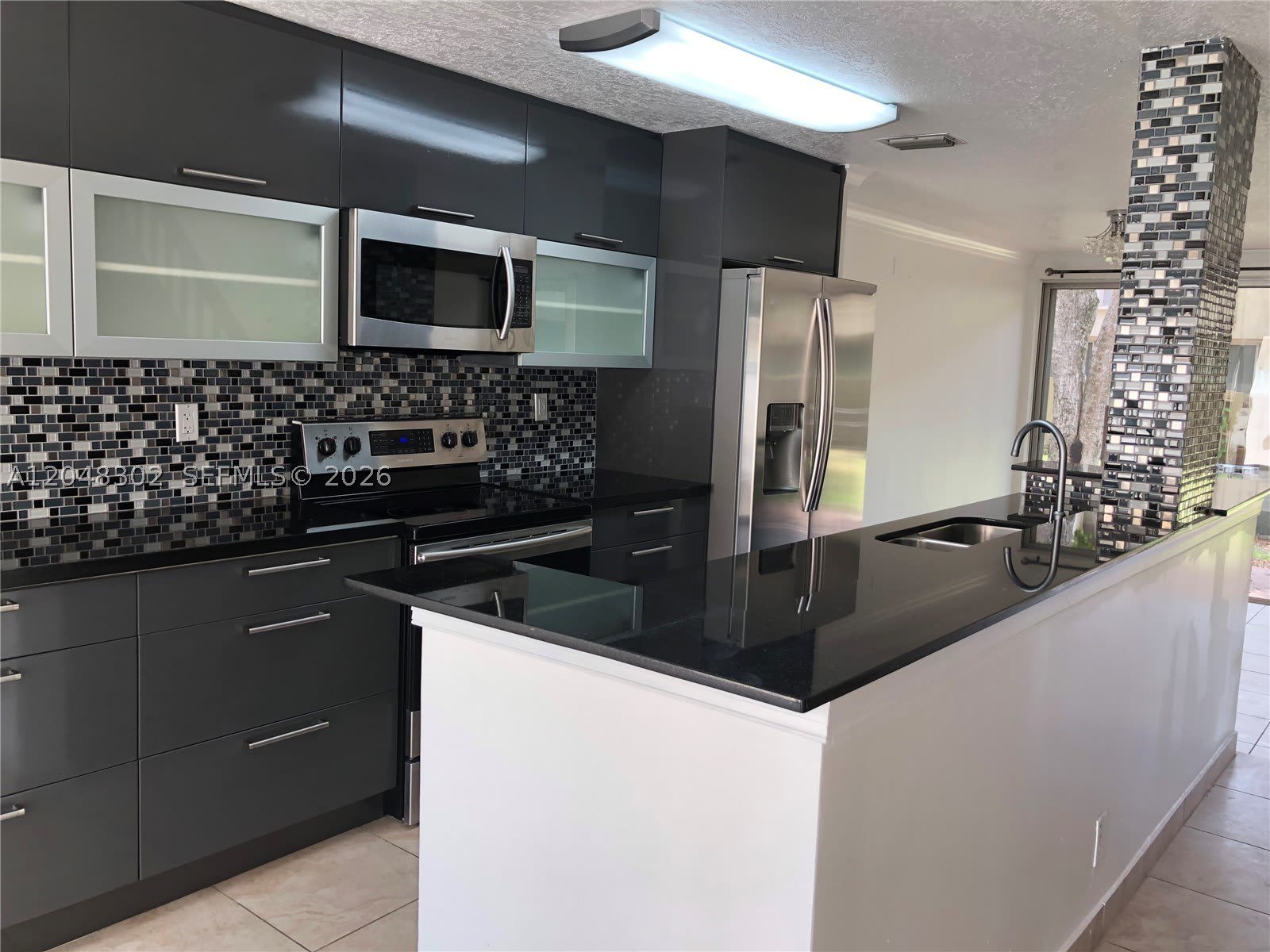 836 NW 82nd Ave – photo 1