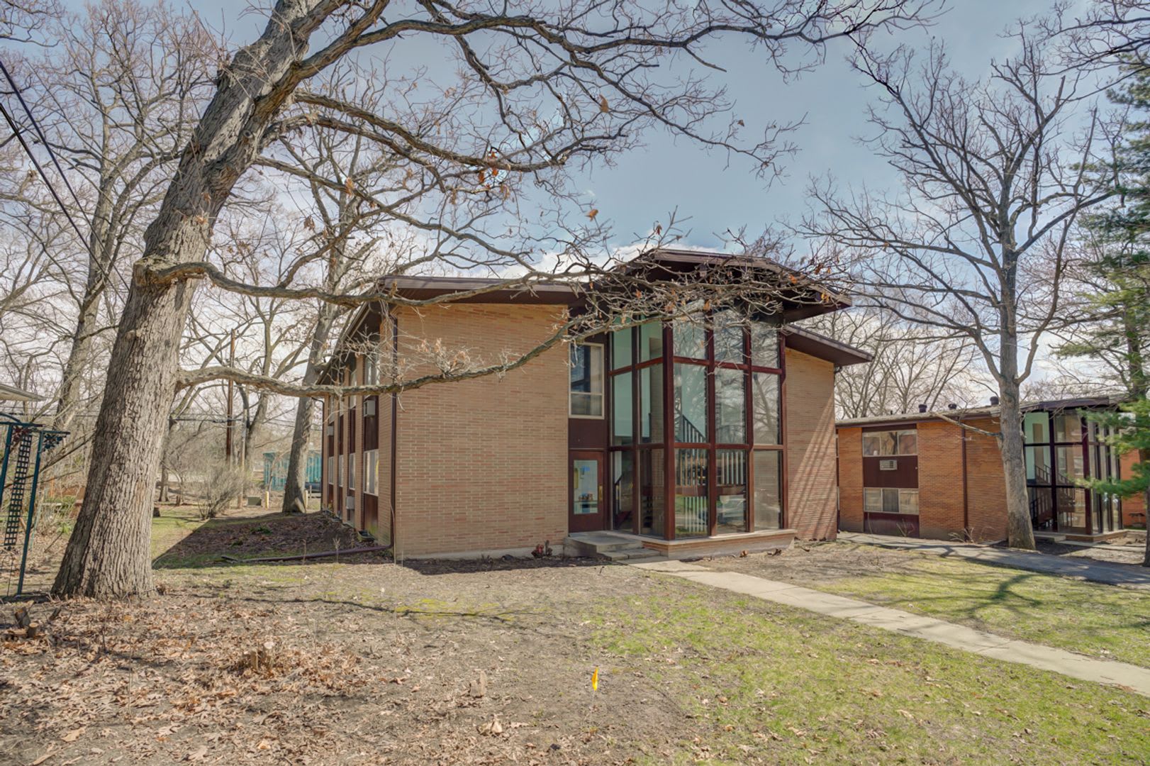 East Gate Monona – photo 1