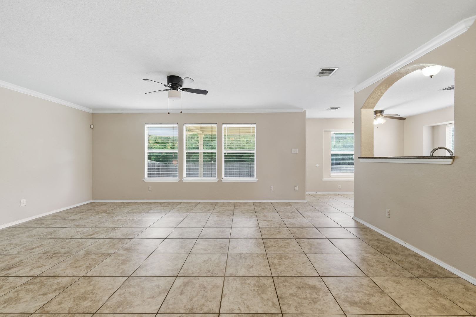 Spacious Carpet Free Home With Loft Private Greenbelt Backyard – photo 5