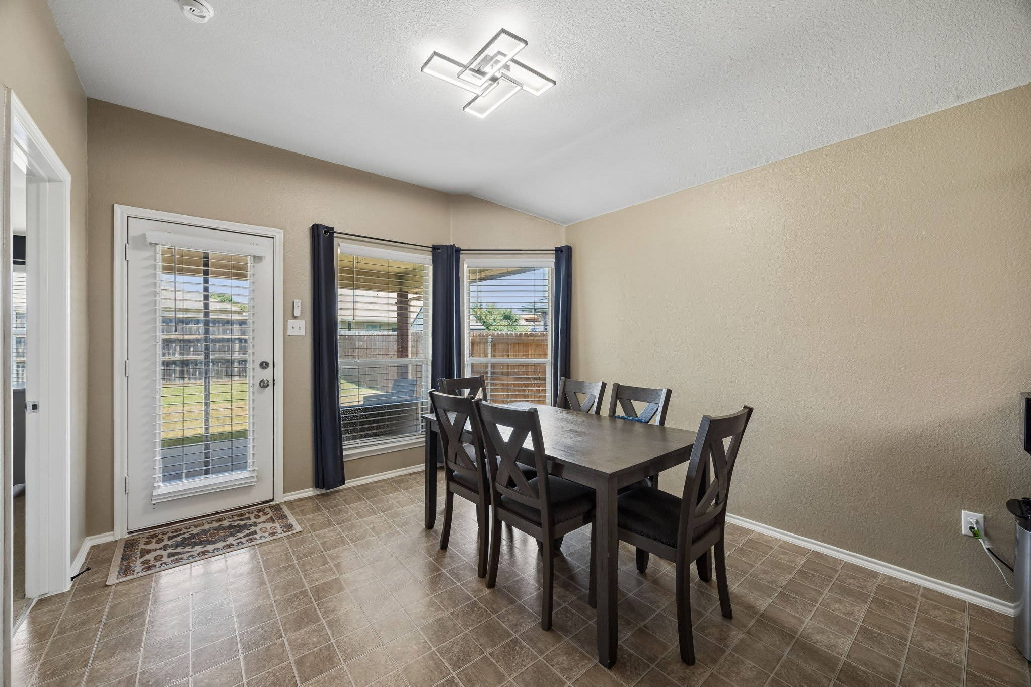 3216 Overstreet Lane – photo 4