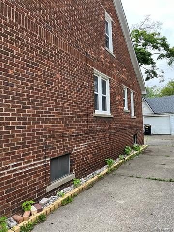 18685 Strasburg Street – photo 4