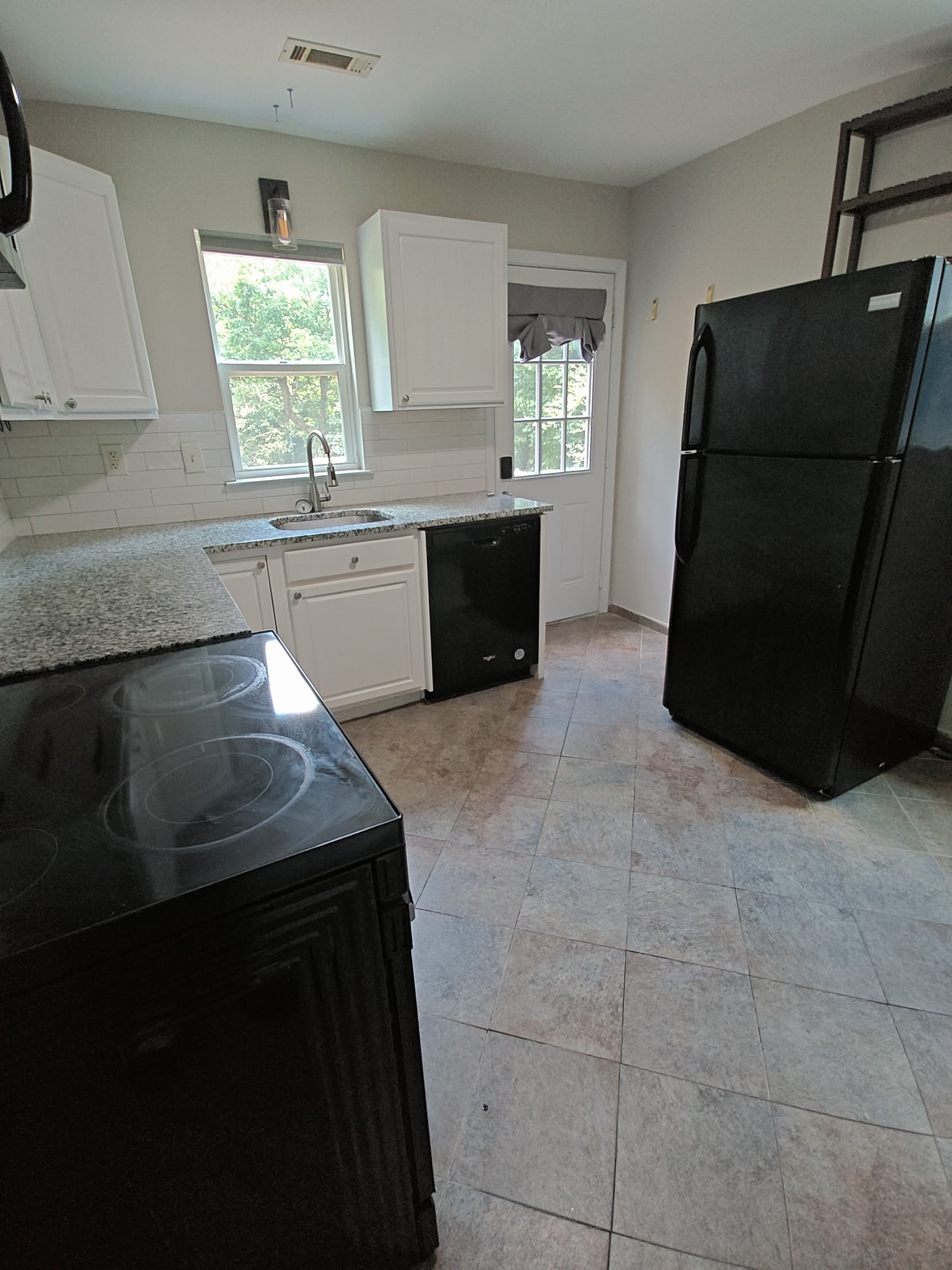 3048 Woodham Way Southeast – photo 3